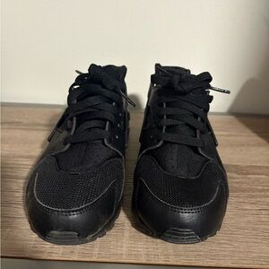 Nike Huarache Run Black Sneakers